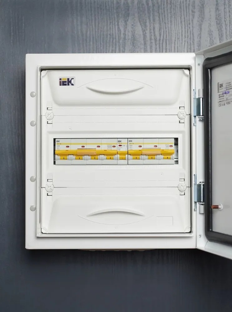 Выключатель автоматический 1P  6А C ВА47-29 4.5кА IEK  в Коврове